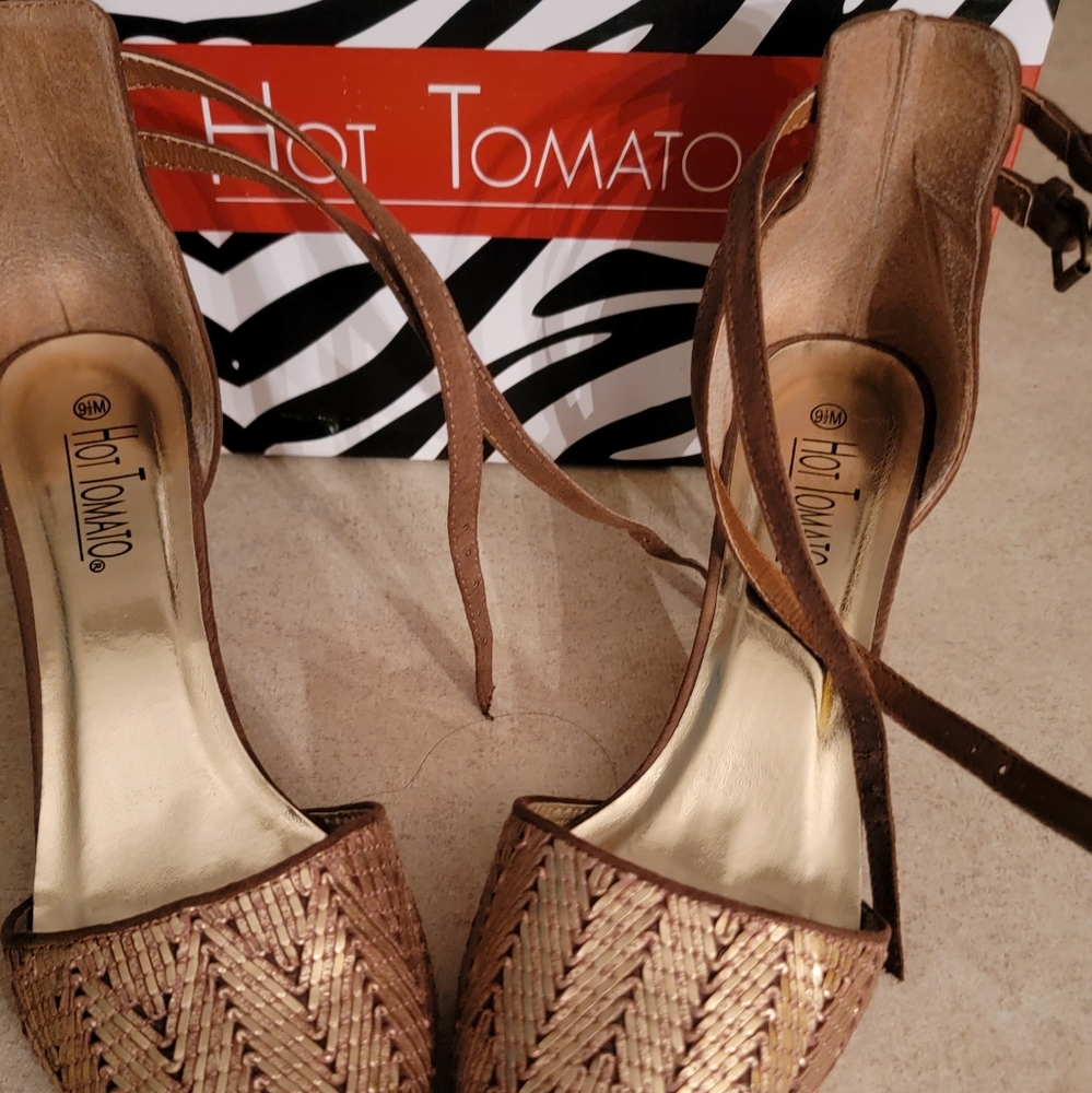 Women Hot Tomato Celebrity heel